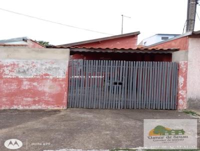 Casa para Venda, em Tatuí, bairro Centro, 2 dormitórios, 1 banheiro, 1 vaga